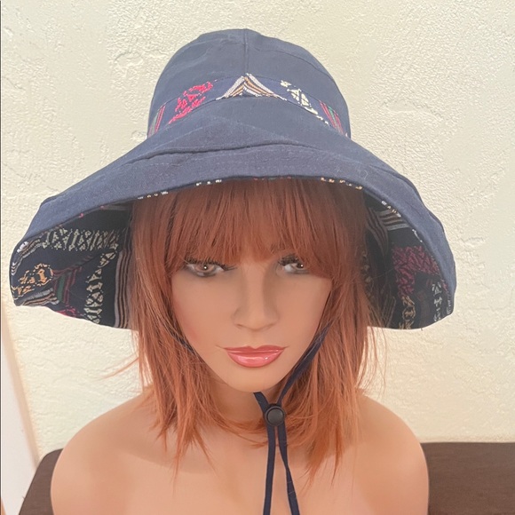 Vintage Fashion Light Wight Sun Hat Accessories - #1623+ Women’s Navy Reversible Sun Hat with Chin Strap